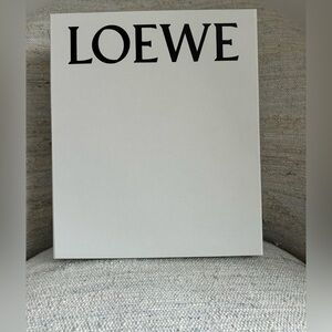 Loewe shoe box. Size 37. Comes with protective sleeve